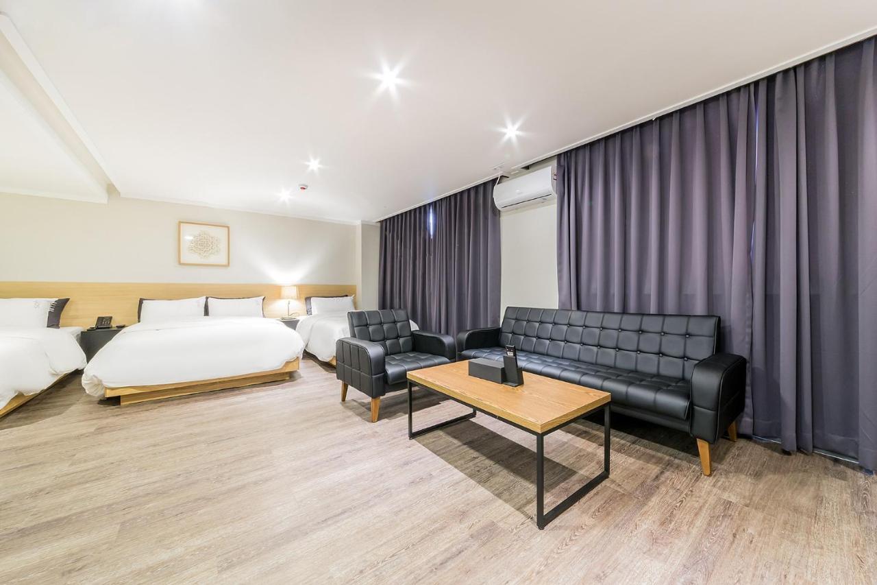 Pyeongtaek Stay Tourist Hotel Экстерьер фото